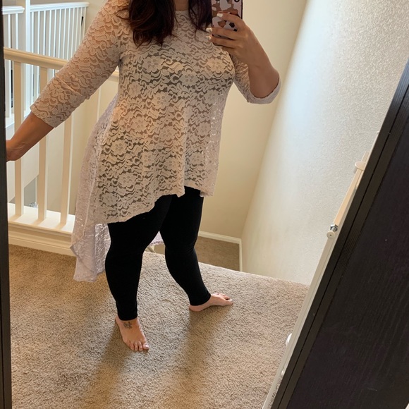 ❤️NEW S High Low Taupe Cream Lace Top - Picture 9 of 10